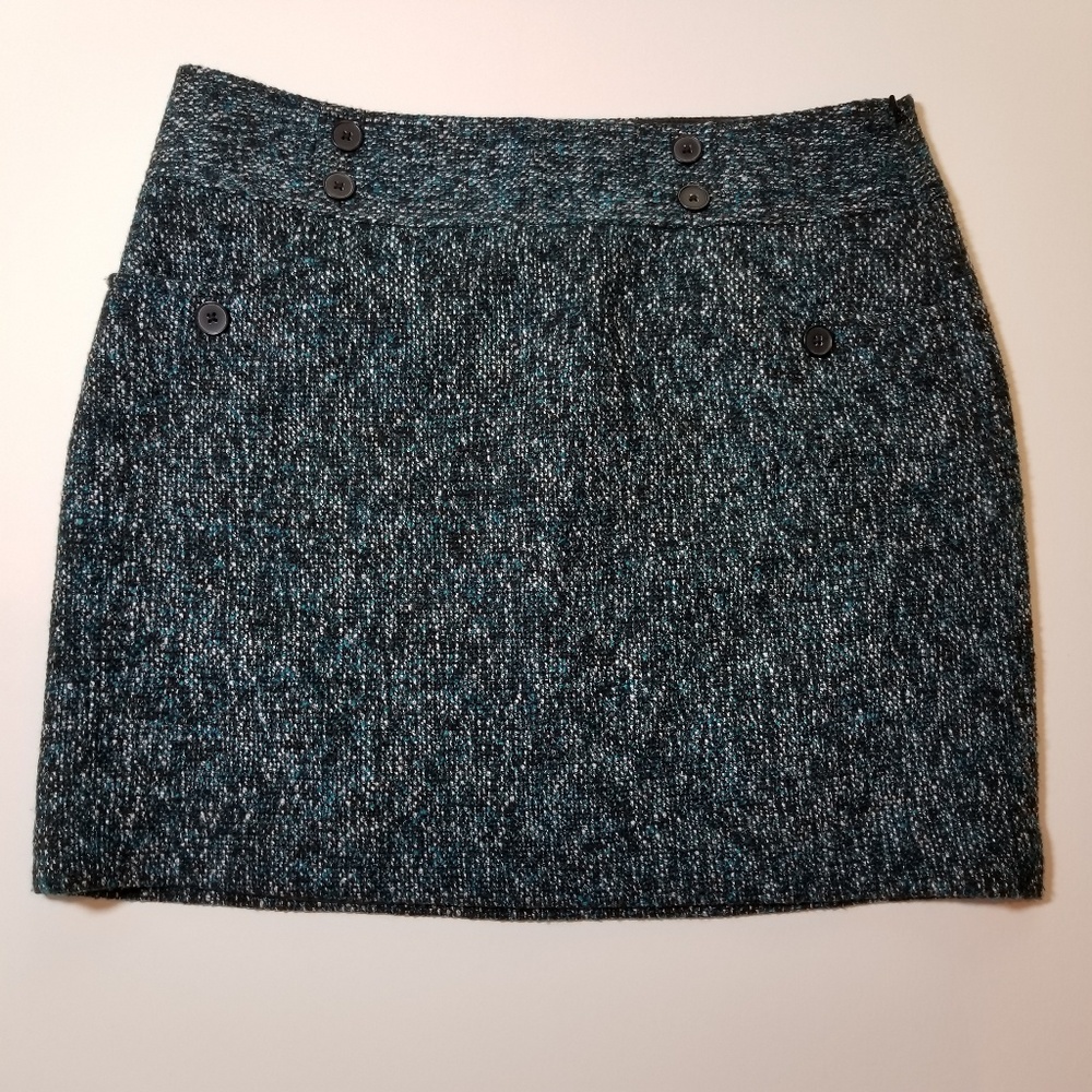 Loft textured skirt
